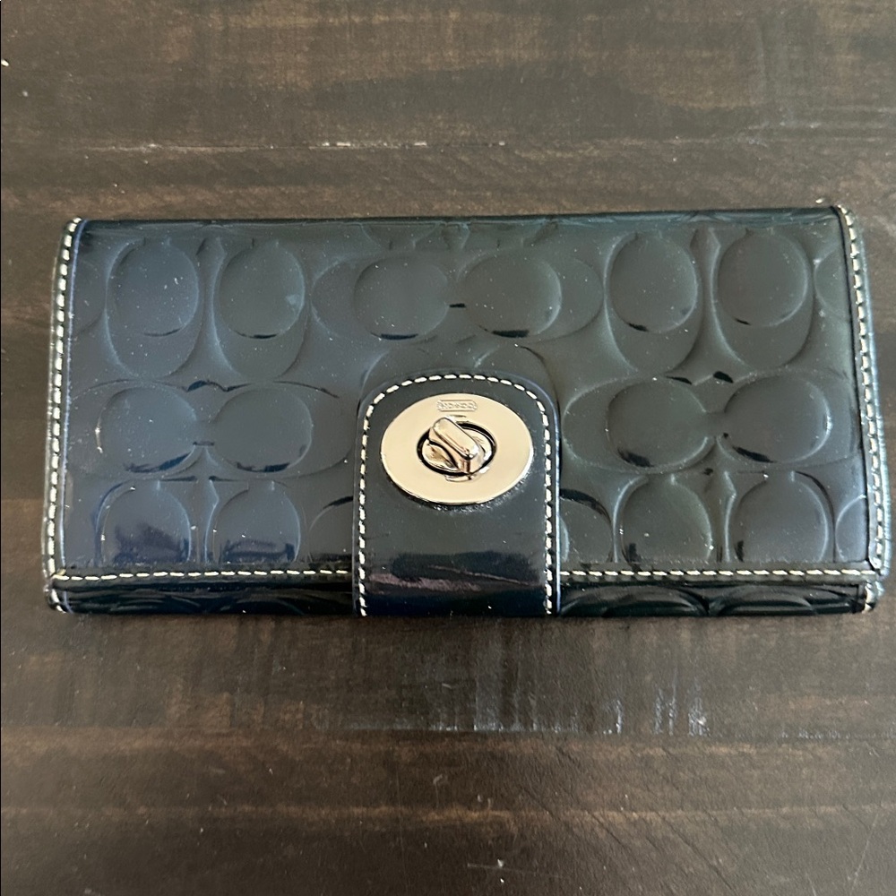 Coach Wallets - Picture 6 of 16